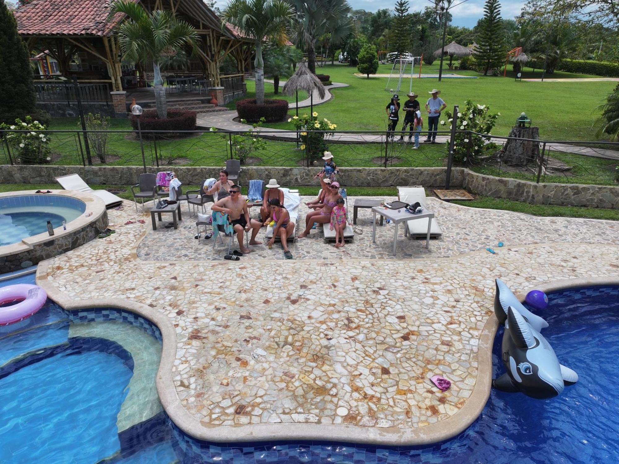 La Victoria Hotel Campestre Quimbaya Exterior photo
